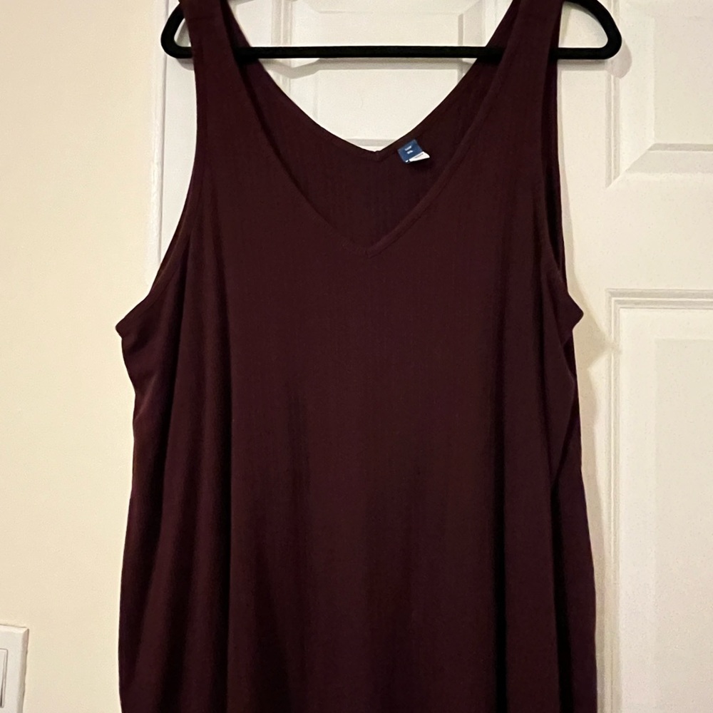 Old Navy Women's V-Neck Tank Top - Burgundy